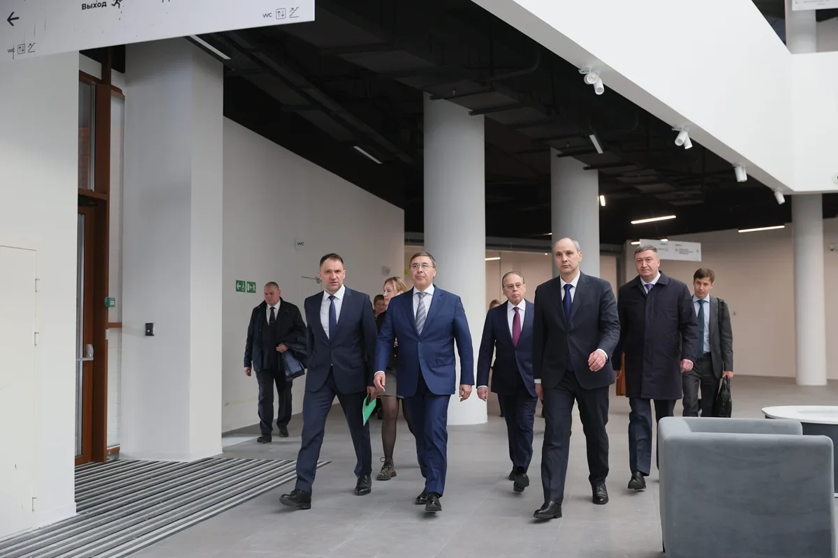 Министр науки и высшего образования РФ посетил вторую очередь кампуса УрФУ